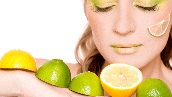 Tắm chanh là phương pháp tự nhiên giúp làn da sáng mịn